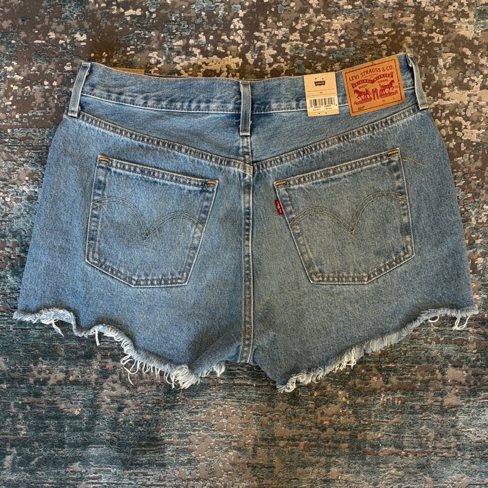 Levi’s 501 Original Distressed Cutoff Denim Shorts Size 34 High Waist NWT - Picture 5 of 11